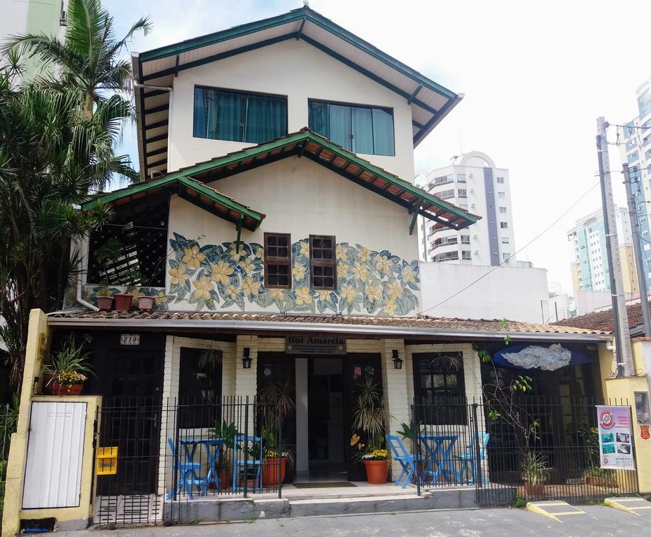 Pousada Flor Amarela Balneario Camboriu Exterior photo